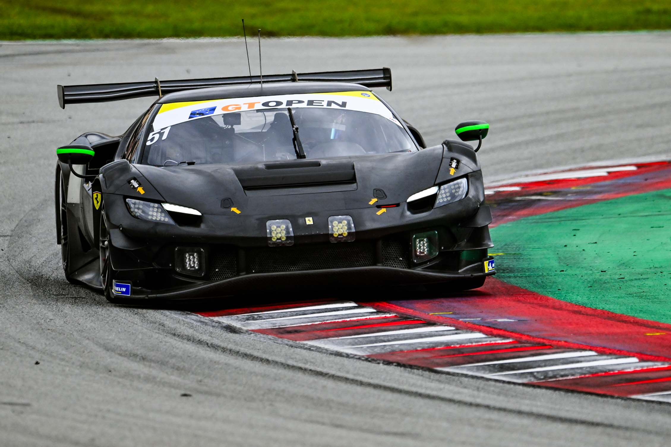 El Ferrari AF Corse de Bennett-Mosca, el más rápido en el tercer día y en todo el Winter Test