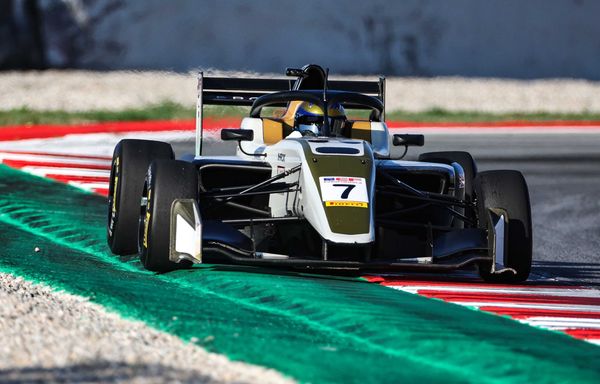 Surprise in Barcelona: Theo Micouris (Nielsen Racing) fastest in free practice in his EFO debut